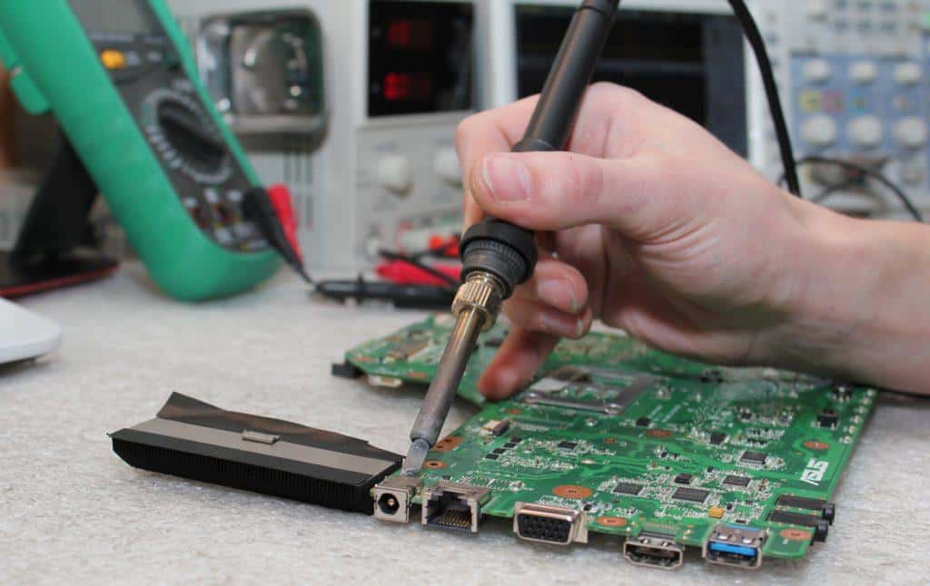 Как заменить разъем питания ноутбука самостоятельно