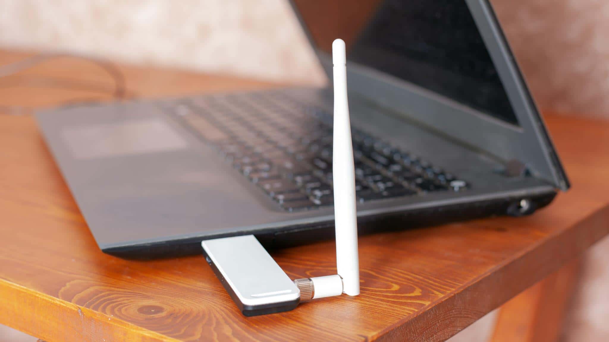 Где принимают аккумуляторы 💻 от ноутбуков за деньги и даром 🧾