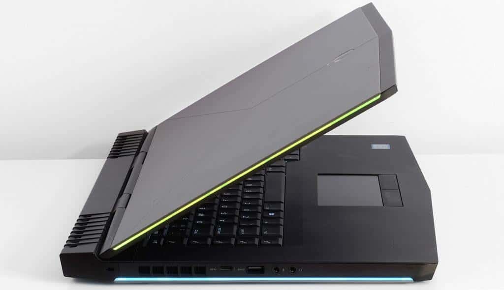 Описание лучших 🧾 ноутбуков Alienware 💻