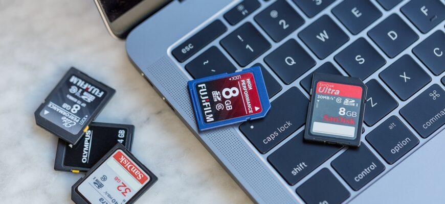 Жалобы владельцев новинок MacBook Pro на проблемы с SD-картами